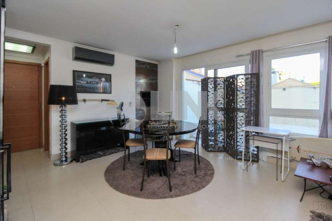 Imagem Apartamento com 2 Quartos à Venda, 246 m² em Higienópolis - Porto Alegre Imagem Apartamento com 2 Quartos à Venda, 246 m² em Higienópolis - Porto Alegre