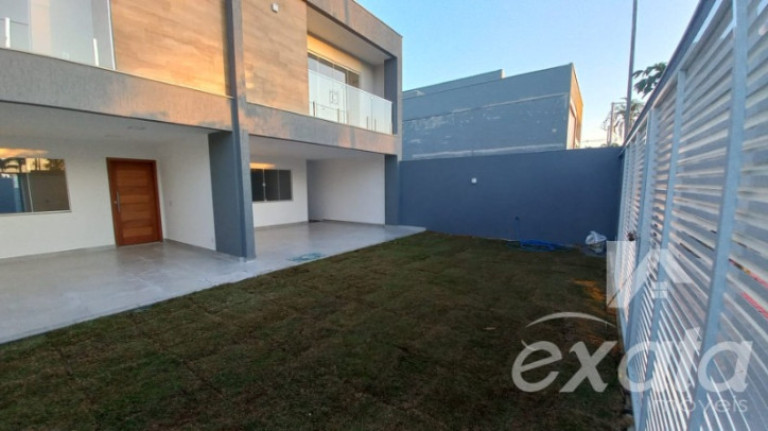Imagem Sobrado com 3 Quartos à Venda, 150 m² em Morada De Laranjeiras - Serra Imagem Sobrado com 3 Quartos à Venda, 150 m² em Morada De Laranjeiras - Serra