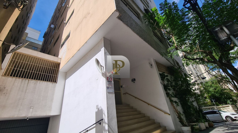Imagem Apartamento com 3 Quartos à Venda, 133 m² em Higienópolis - São Paulo Imagem Apartamento com 3 Quartos à Venda, 133 m² em Higienópolis - São Paulo