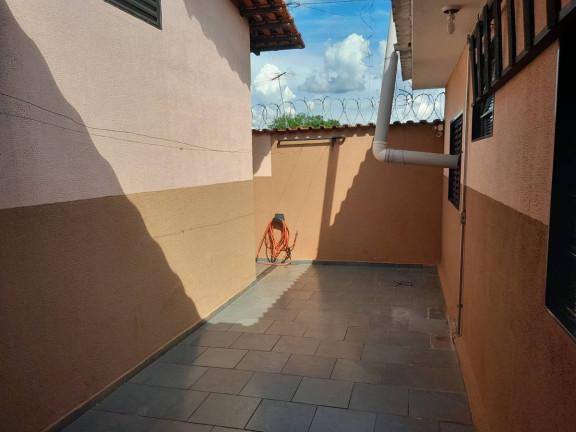 Imagem Casa com 3 Quartos à Venda, 207 m² em Ribeirão Preto Imagem Casa com 3 Quartos à Venda, 207 m² em Ribeirão Preto