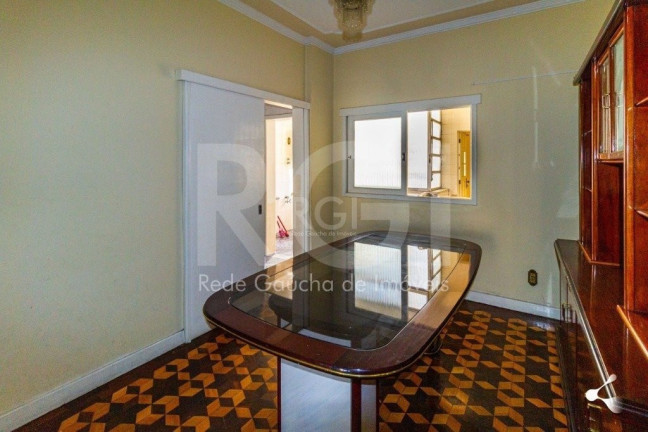 Imagem Apartamento com 3 Quartos à Venda, 180 m² em Centro Histórico - Porto Alegre Imagem Apartamento com 3 Quartos à Venda, 180 m² em Centro Histórico - Porto Alegre