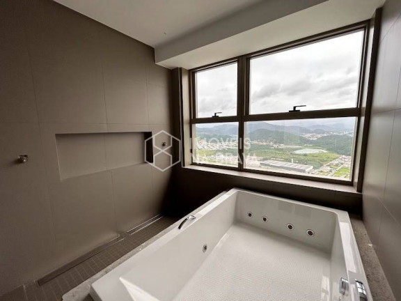 Imagem Apartamento com 4 Quartos para Alugar, 257 m² em Centro - Balneário Camboriú