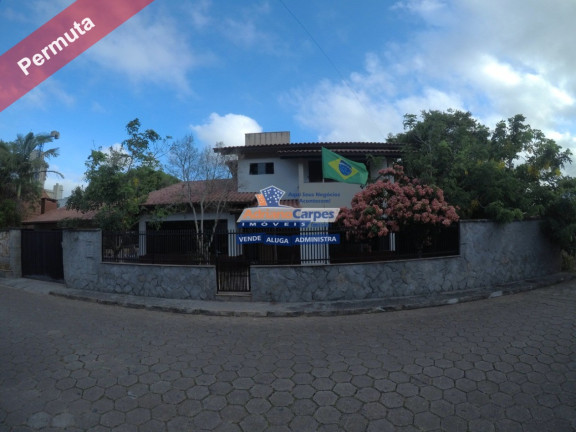 Imagem Casa com 5 Quartos à Venda, 327 m² em Centro - Balneário Piçarras Imagem Casa com 5 Quartos à Venda, 327 m² em Centro - Balneário Piçarras