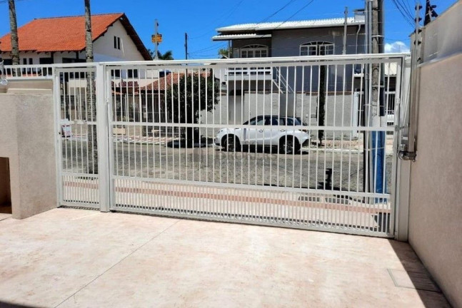 Imagem Sobrado com 3 Quartos à Venda, 155 m² em Centro - Balneário Camboriú Imagem Sobrado com 3 Quartos à Venda, 155 m² em Centro - Balneário Camboriú