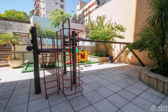 Imagem Imóvel com 3 Quartos à Venda, 243 m² em Rio Branco - Porto Alegre Imagem Imóvel com 3 Quartos à Venda, 243 m² em Rio Branco - Porto Alegre