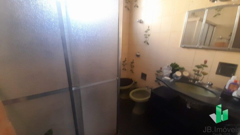 Imagem Casa com 3 Quartos à Venda, 180 m² em Cândida Câmara - Montes Claros Imagem Casa com 3 Quartos à Venda, 180 m² em Cândida Câmara - Montes Claros