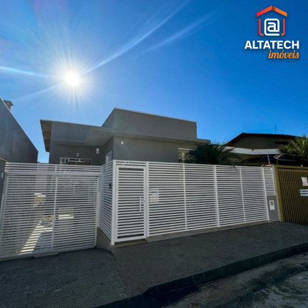 Imagem Casa com 3 Quartos à Venda, 250 m² em Jardim Das Hortênsias - Poços De Caldas Imagem Casa com 3 Quartos à Venda, 250 m² em Jardim Das Hortênsias - Poços De Caldas