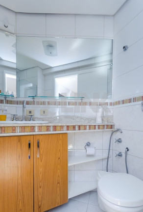 Imagem Apartamento com 3 Quartos à Venda, 123 m² em Higienópolis - Porto Alegre