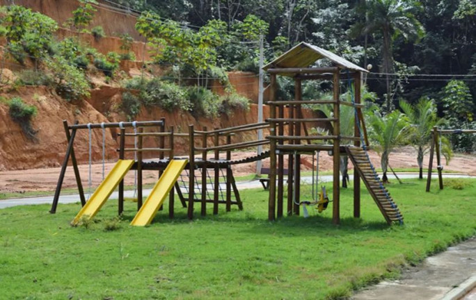 Imagem Casa com 3 Quartos à Venda, 150 m² em Vila De Abrantes - Camaçari Imagem Casa com 3 Quartos à Venda, 150 m² em Vila De Abrantes - Camaçari