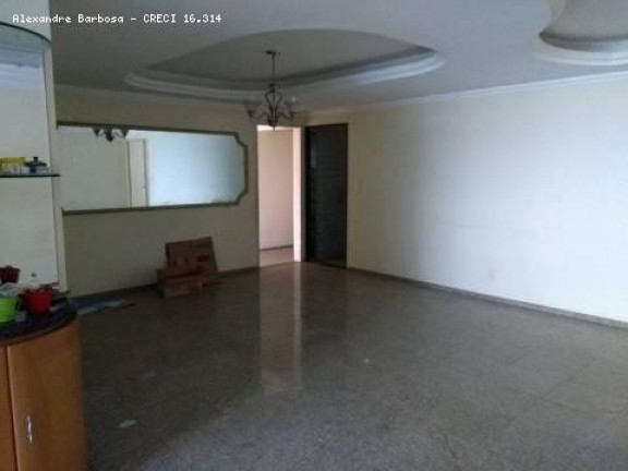 Imagem Apartamento com 3 Quartos à Venda, 220 m² em Boa Viagem - Recife