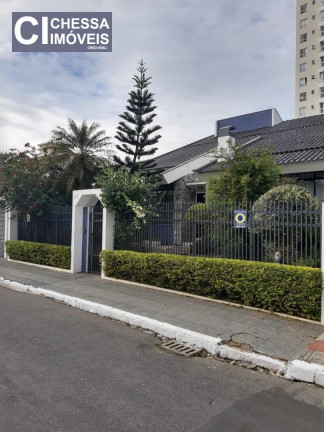Imagem Sobrado com 3 Quartos à Venda, 600 m² em Centro - Itajaí Imagem Sobrado com 3 Quartos à Venda, 600 m² em Centro - Itajaí