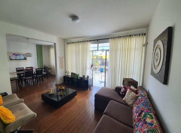 Imagem Apartamento com 4 Quartos à Venda, 213 m² em Pituba - Salvador