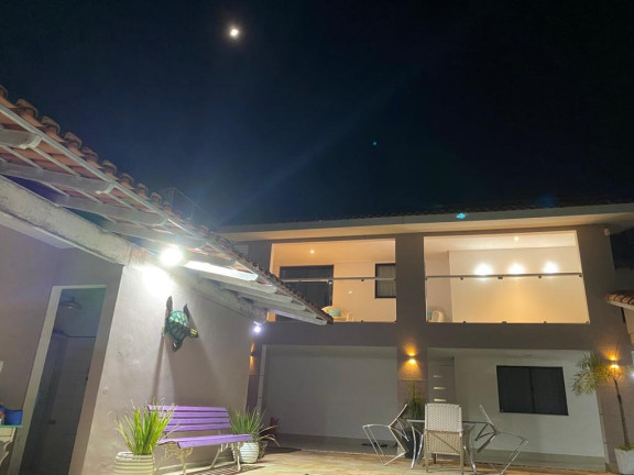 Casa com 5 Quartos à Venda, 272 m² em Meaípe - Guarapari