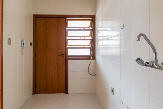 Imagem Apartamento com 2 Quartos à Venda, 58 m² em Jardim Lindóia - Porto Alegre