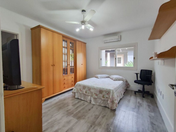 Imagem Imóvel com 4 Quartos à Venda, em Belém Novo - Porto Alegre Imagem Imóvel com 4 Quartos à Venda, em Belém Novo - Porto Alegre
