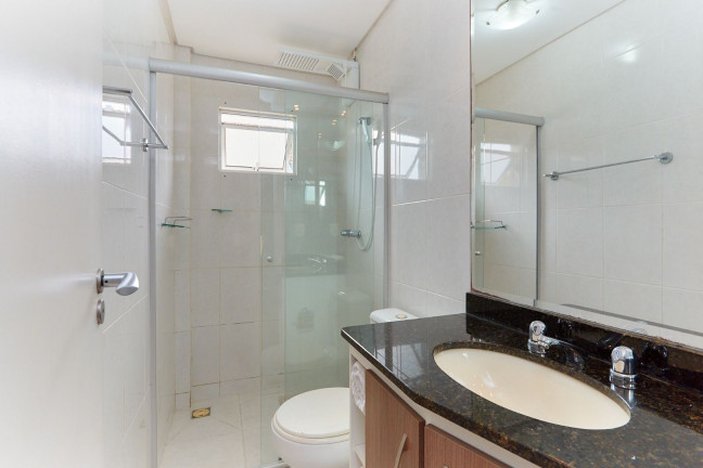 Imagem Casa com 2 Quartos à Venda, 180 m² em Portão - Curitiba Imagem Casa com 2 Quartos à Venda, 180 m² em Portão - Curitiba