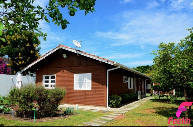 Imagem Casa com 4 Quartos à Venda, 400 m² em Lagoa Da Conceição - Florianópolis