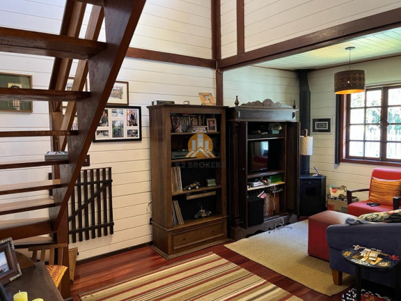 Imagem Casa com 3 Quartos à Venda, 189 m² em Santa Felicidade - Curitiba Imagem Casa com 3 Quartos à Venda, 189 m² em Santa Felicidade - Curitiba