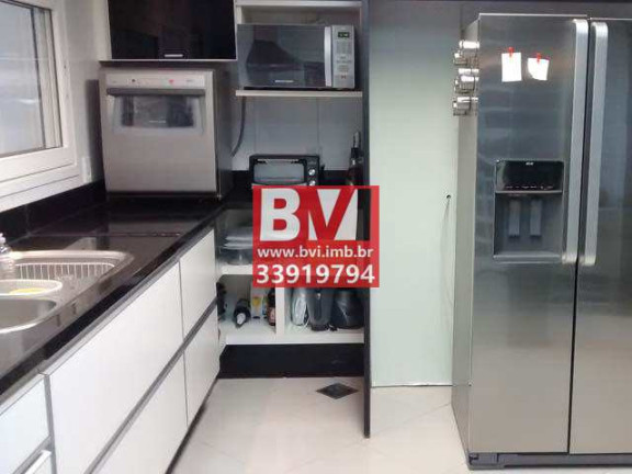 Imagem Casa com 3 Quartos à Venda, 402 m² em Olaria - Rio De Janeiro