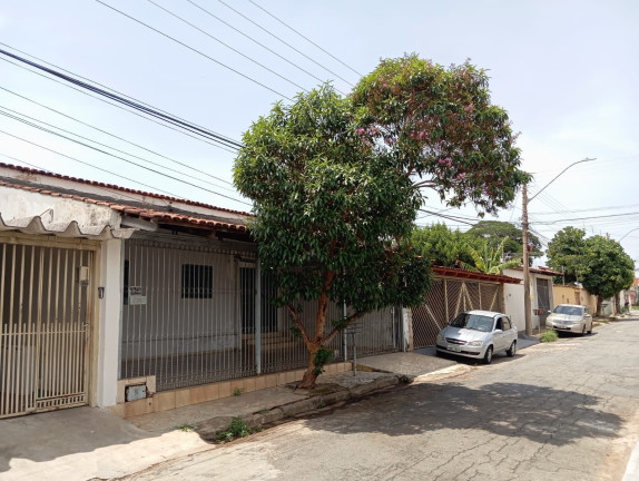 Imagem Casa com 3 Quartos à Venda, 200 m² em Conjunto Cachoeira Dourada - Goiânia Imagem Casa com 3 Quartos à Venda, 200 m² em Conjunto Cachoeira Dourada - Goiânia