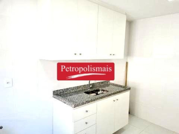 Imagem Apartamento com 2 Quartos à Venda, em São Sebastião - Petrópolis Imagem Apartamento com 2 Quartos à Venda, em São Sebastião - Petrópolis
