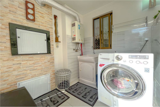 Imagem Imóvel com 2 Quartos à Venda,  em Pioneiros - Balneário Camboriú