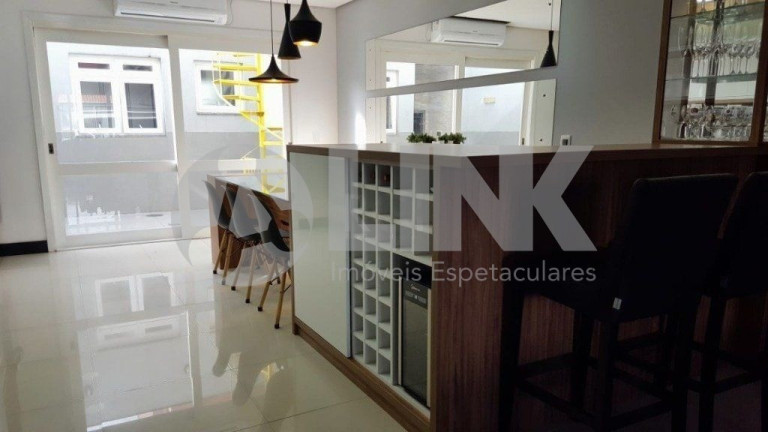 Imagem Imóvel com 3 Quartos à Venda, 144 m² em Mário Quintana - Porto Alegre