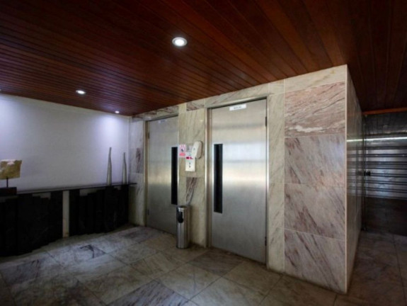 Imagem Apartamento com 4 Quartos à Venda, 234 m² Imagem Apartamento com 4 Quartos à Venda, 234 m²