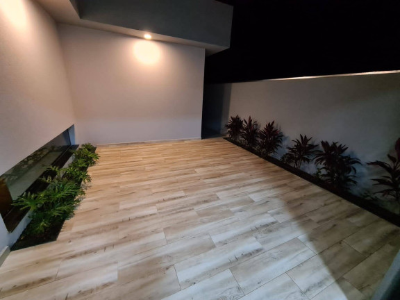 Imagem Casa com 3 Quartos à Venda, 300 m² em Bauru Imagem Casa com 3 Quartos à Venda, 300 m² em Bauru