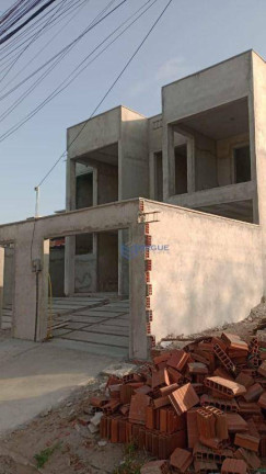 Imagem Casa com 4 Quartos à Venda, 173 m² em Edson Queiroz - Fortaleza Imagem Casa com 4 Quartos à Venda, 173 m² em Edson Queiroz - Fortaleza