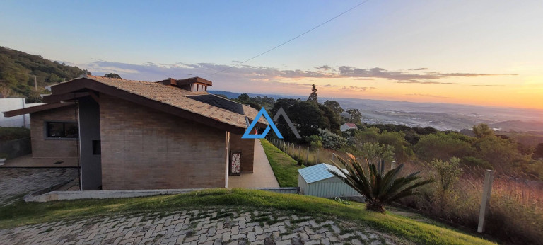 Imagem Casa com 3 Quartos à Venda, 180 m² em Estância Santa Maria Do Laranjal - Atibaia Imagem Casa com 3 Quartos à Venda, 180 m² em Estância Santa Maria Do Laranjal - Atibaia