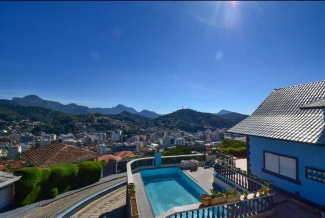 Imagem Casa com 4 Quartos à Venda, 242 m² em Fazendinha - Teresópolis Imagem Casa com 4 Quartos à Venda, 242 m² em Fazendinha - Teresópolis
