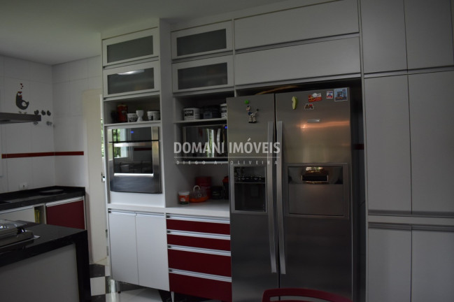 Imagem Casa com 4 Quartos à Venda, 402 m² em Região Do Alto Da Boa Vista - Campos Do Jordão Imagem Casa com 4 Quartos à Venda, 402 m² em Região Do Alto Da Boa Vista - Campos Do Jordão