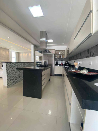 Imagem Casa com 4 Quartos à Venda, 360 m² em Aruã - Mogi Das Cruzes