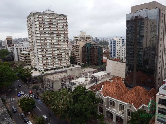 Imagem Apartamento com 3 Quartos à Venda, 164 m² em Independência - Porto Alegre Imagem Apartamento com 3 Quartos à Venda, 164 m² em Independência - Porto Alegre