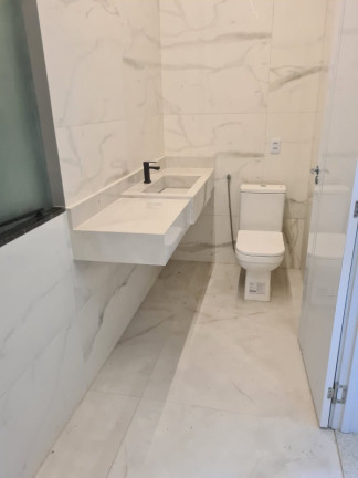 Imagem Casa com 4 Quartos à Venda, 330 m² em Ponta Negra - Manaus