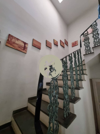Imagem Casa com 4 Quartos à Venda, 256 m² em Gonzaga - Santos Imagem Casa com 4 Quartos à Venda, 256 m² em Gonzaga - Santos