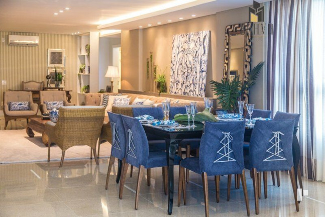 Imagem Apartamento com 3 Quartos à Venda, 375 m² em Centro - Balneário Camboriú