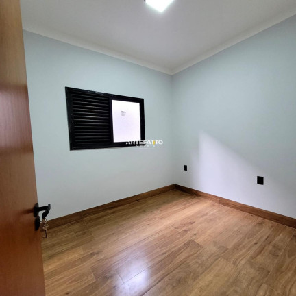 Imagem Casa com 3 Quartos à Venda, 157 m² Imagem Casa com 3 Quartos à Venda, 157 m²