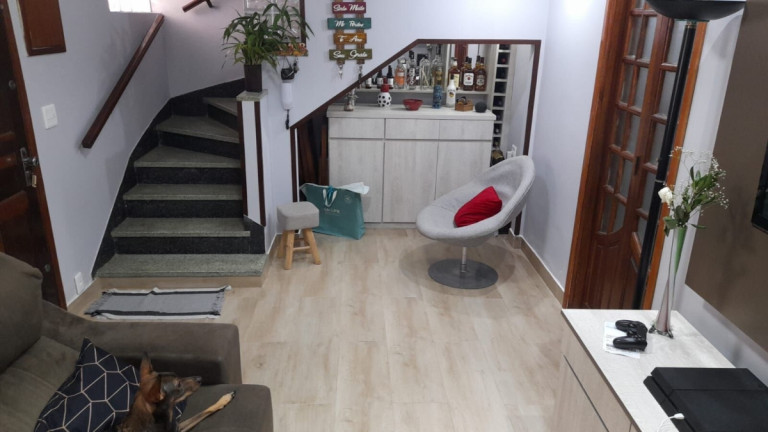 Imagem Casa com 2 Quartos à Venda, 60 m² em Vila Mathias - Santos Imagem Casa com 2 Quartos à Venda, 60 m² em Vila Mathias - Santos