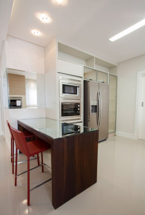 Imagem Imóvel com 4 Quartos à Venda, 269 m² em Centro - Balneário Camboriú Imagem Imóvel com 4 Quartos à Venda, 269 m² em Centro - Balneário Camboriú