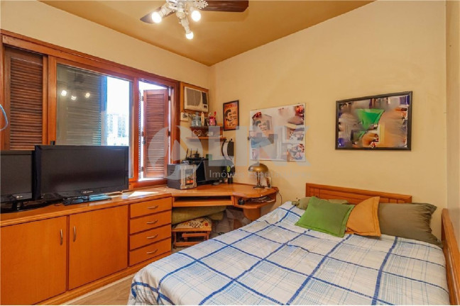 Imagem Apartamento com 3 Quartos à Venda, 123 m² em Petrópolis - Porto Alegre Imagem Apartamento com 3 Quartos à Venda, 123 m² em Petrópolis - Porto Alegre