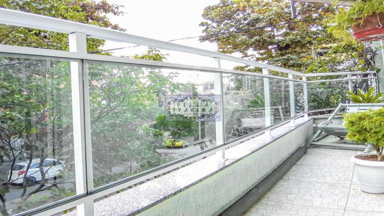 Imagem Imóvel com 5 Quartos à Venda, 365 m² em Grajaú - Rio De Janeiro Imagem Imóvel com 5 Quartos à Venda, 365 m² em Grajaú - Rio De Janeiro