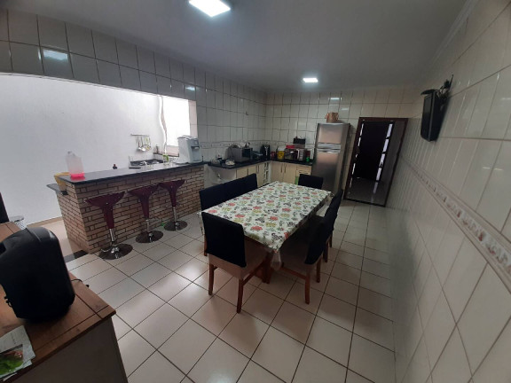 Imagem Casa com 3 Quartos à Venda, 240 m² em Jardim Dois Corações - Sorocaba Imagem Casa com 3 Quartos à Venda, 240 m² em Jardim Dois Corações - Sorocaba