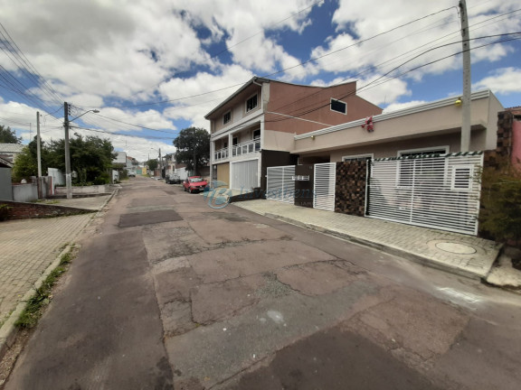 Imagem Casa com 3 Quartos à Venda, 140 m² em Pinheirinho - Curitiba