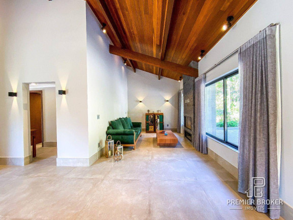 Imagem Casa com 4 Quartos à Venda, 260 m² em Comary - Teresópolis Imagem Casa com 4 Quartos à Venda, 260 m² em Comary - Teresópolis