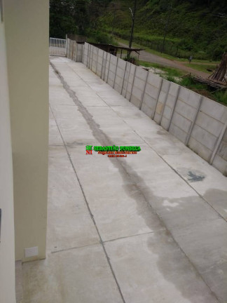 Imagem Casa com 2 Quartos à Venda, 62 m² em Caraguatatuba Imagem Casa com 2 Quartos à Venda, 62 m² em Caraguatatuba