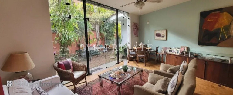 Imagem Casa com 3 Quartos à Venda, 230 m² em Alto De Pinheiros - São Paulo