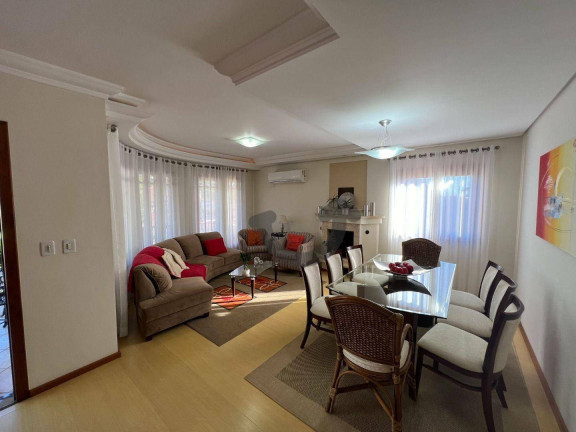Imagem Casa com 4 Quartos à Venda, 262 m² em Higienópolis - Santa Cruz Do Sul Imagem Casa com 4 Quartos à Venda, 262 m² em Higienópolis - Santa Cruz Do Sul