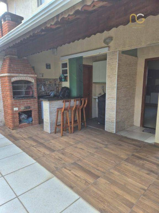Imagem Sobrado com 3 Quartos à Venda, 154 m² em Tupi - Praia Grande Imagem Sobrado com 3 Quartos à Venda, 154 m² em Tupi - Praia Grande